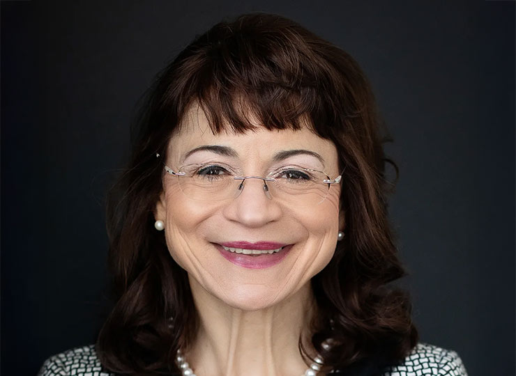 Photo of Sarah Millar